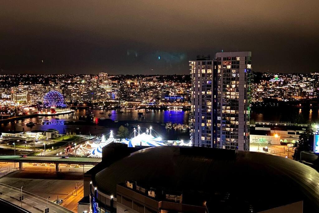 Ferienwohnung Downtown 3Br/2Ba+Views+Skytrain+Free Parking Vancouver Exterior foto