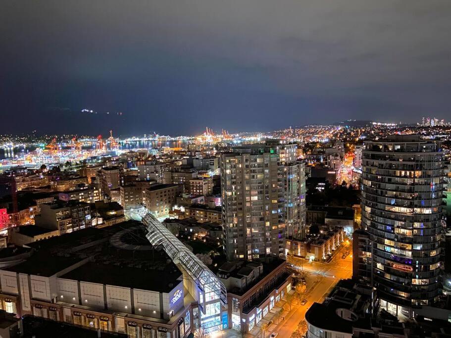 Ferienwohnung Downtown 3Br/2Ba+Views+Skytrain+Free Parking Vancouver Exterior foto
